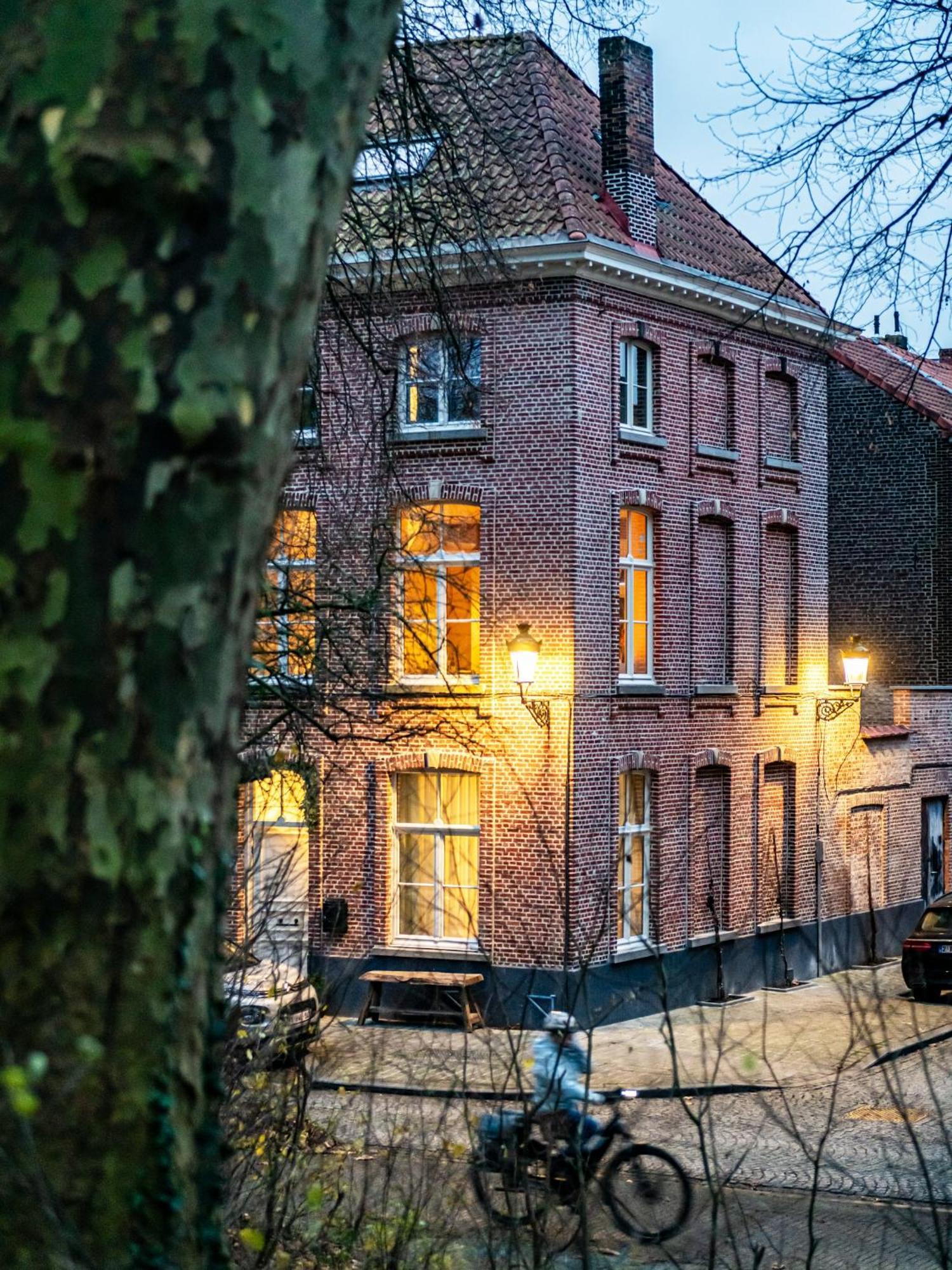 Romantic Escape And Wellness At Miss Tinguett In Bruges Exterior foto